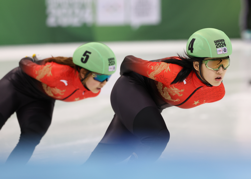 九游体育- 棒球季后赛上演强强对话，塞北貔貅队淘汰对手齐鲁灰熊队，战术调整见效；