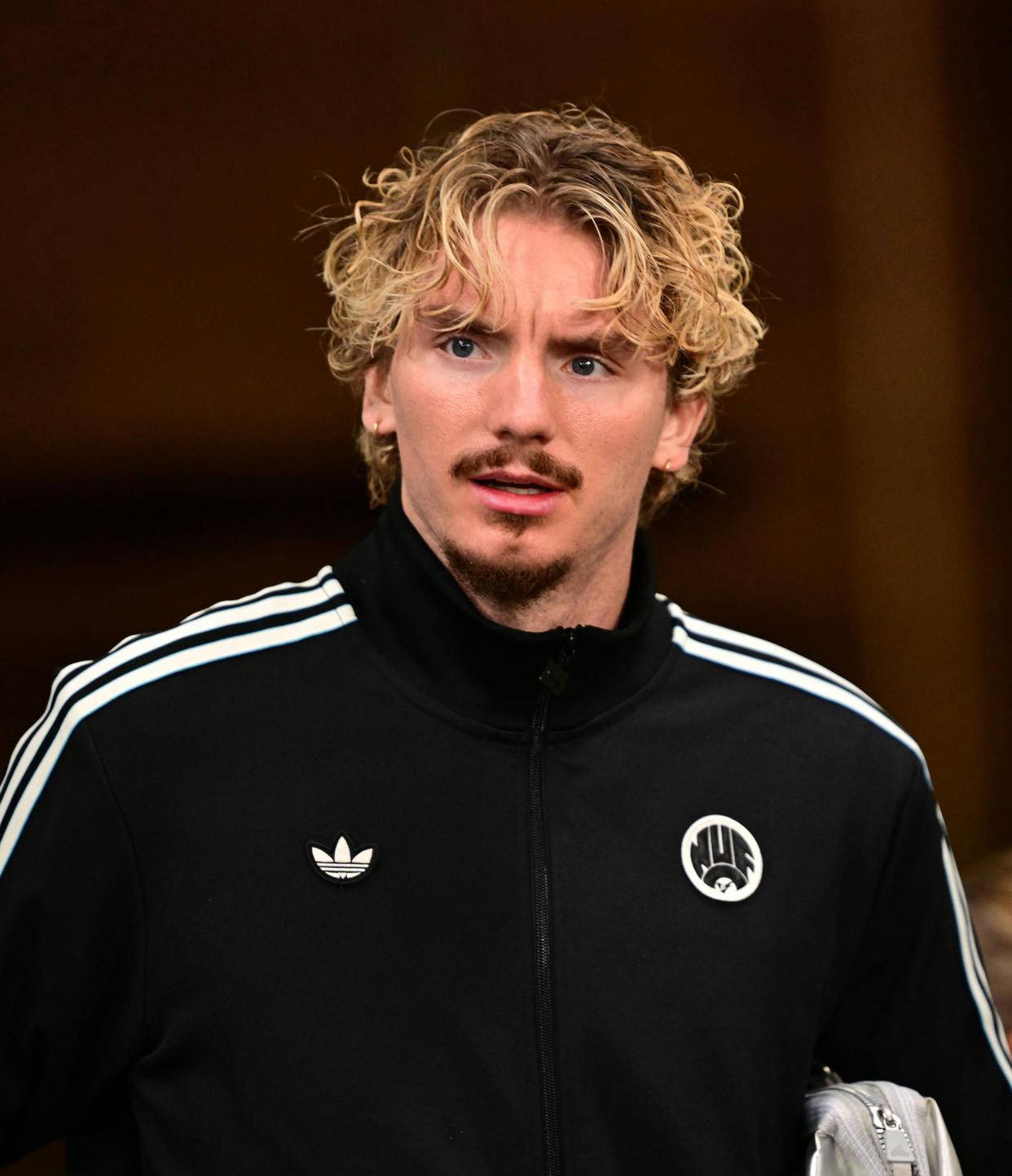 纽卡斯尔赛前战术微调，志在CBA常规赛名次提升，目标明确，资深球员宣示担当的简单介绍