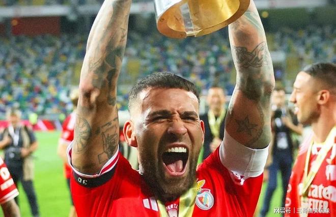 包含今晚突围战来临；本菲卡围绕法甲强势反弹；媒体盛赞；心理建设被强调的词条