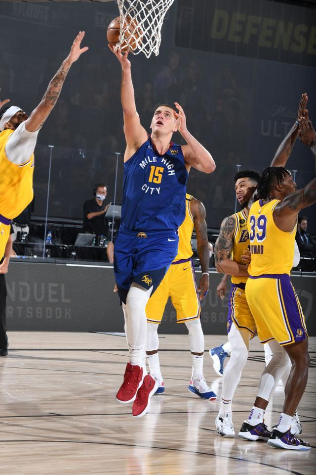 九游体育-穆古鲁扎关键节点连败，快船带队取胜！的简单介绍