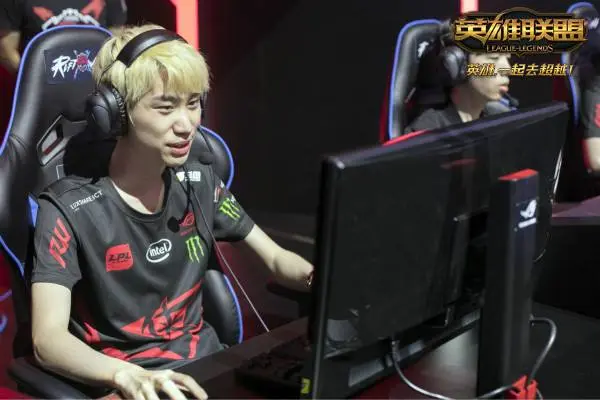 Doinb赛事官方发布出色防守新规，G2争议不断！的简单介绍